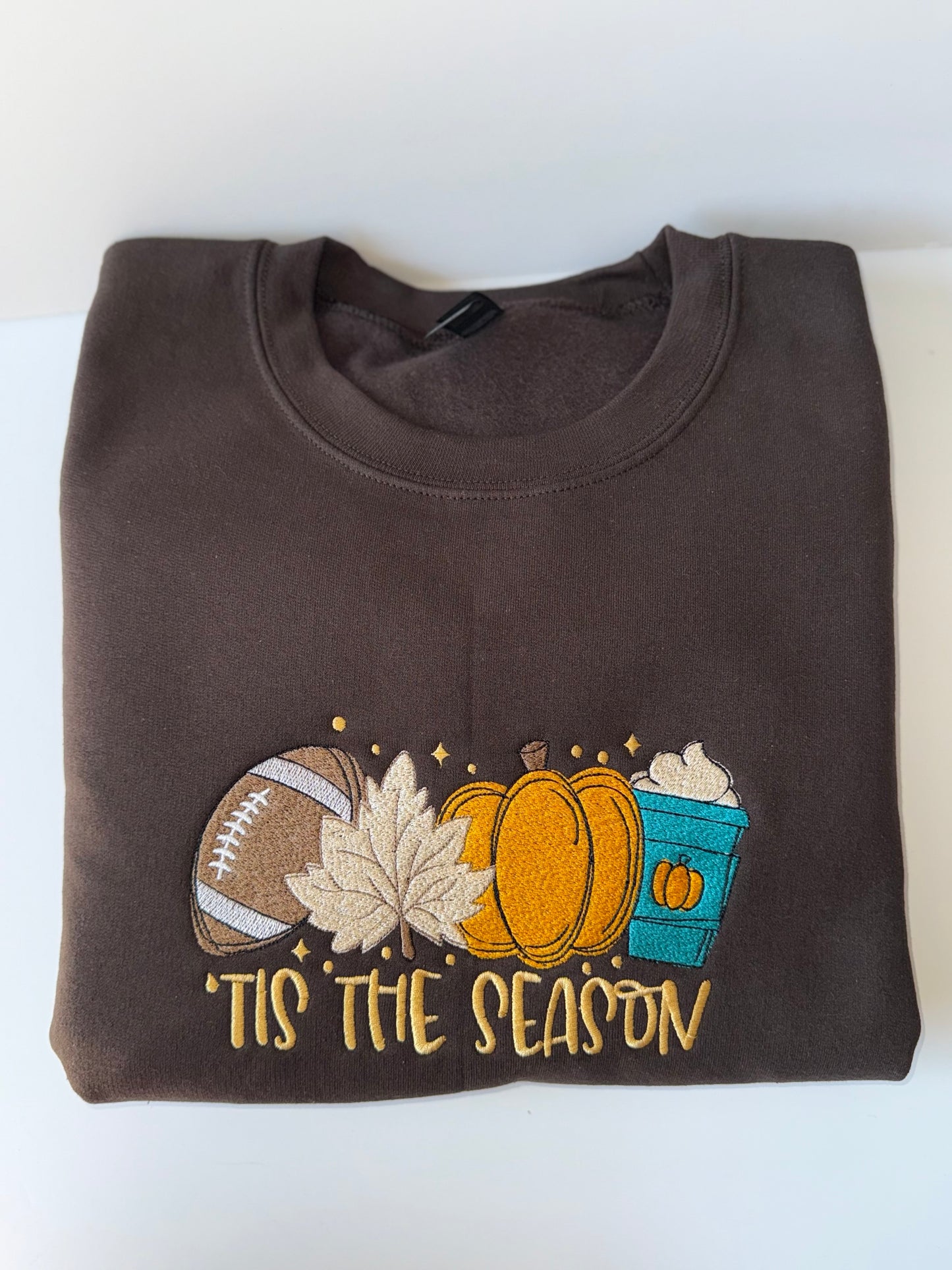 🍂 ‘Tis the Season Embroidered Sweatshirt