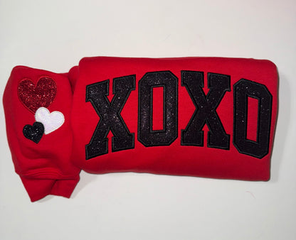 XOXO Embroidered Glitter Appliqué Sweatshirt – Valentine Crewneck