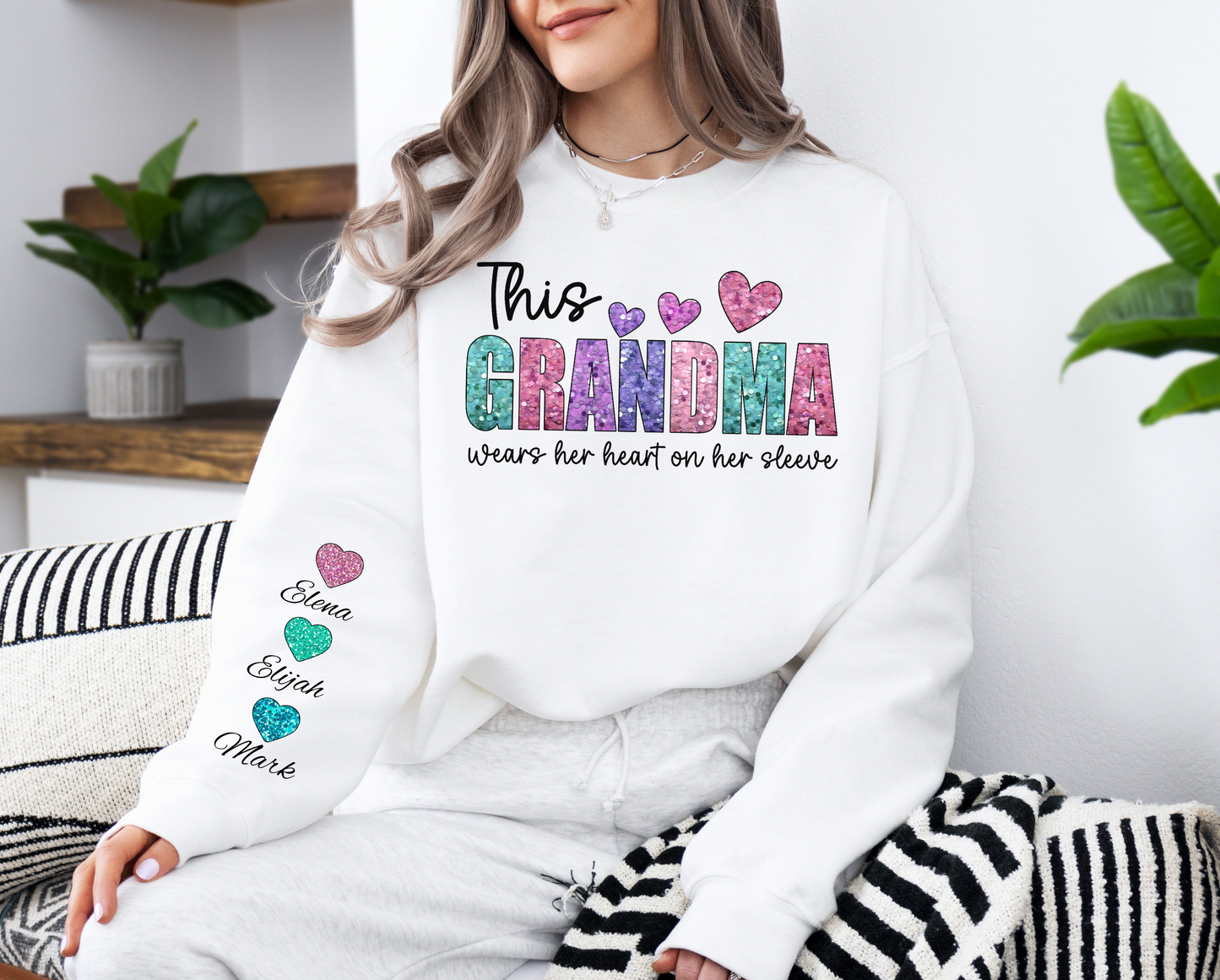 Sparkle & Shine Custom Mama or Grandma Sweatshirt – Glittery Design with Personalized Names